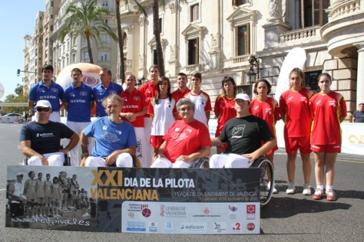 València disfruta de la gran festa del “XXI Dia de la Pilota de 2012”