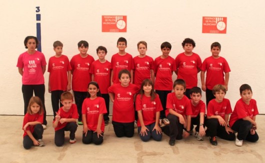 En Borbotó, se inicia la competición escolar de las escuelas de pilota de Valencia
