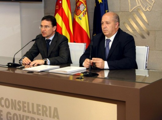 Firma convenio de colaboración entre la Conselleria de Gobernación y la Federación de Pilota Valenci