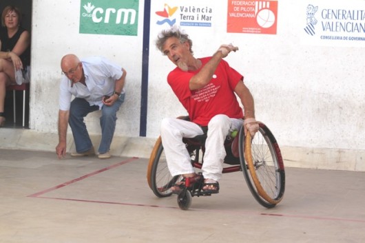 En Xirivella se juegan las finales de raspall individual en silla de ruedas