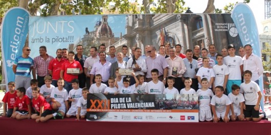 La ciudad de Valencia disfruta de su gran fiesta de la pilota