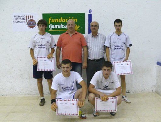 Domingo y Roberto campeones del “circuit juvenil” de raspall