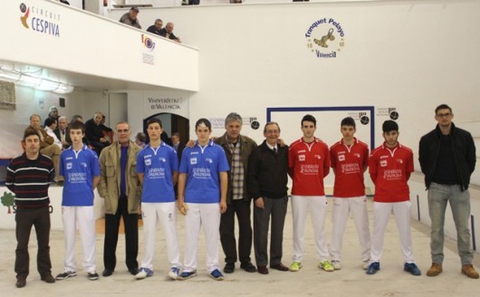 Salva, Javi Font i Álex, campions de la “Lliga Cespiva juvenil”, en Pelayo