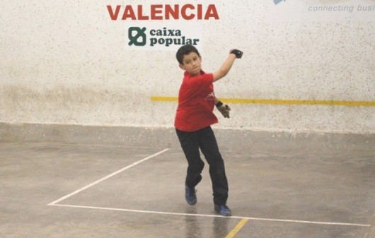 Santa Anna de Oliva y las EEMM de Valencia destacan en la competición de raspall individual de los J