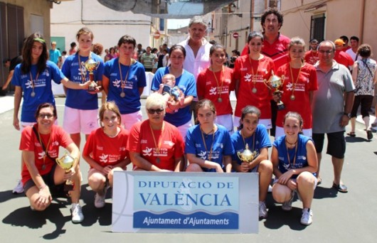 Beniparrell y Tavernes Blanques, campeones femeninos del “Trofeo Diputación de Valencia”