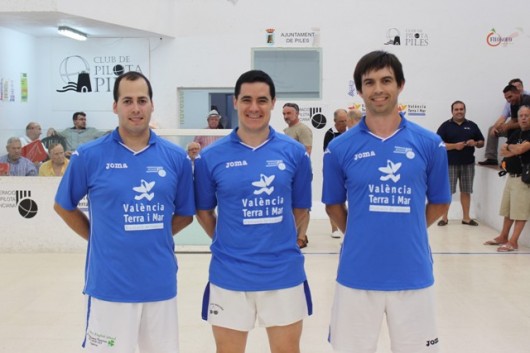 Sergio, Dorín y Leandro III consiguen una gran victoria en la “Lliga profesional de raspall