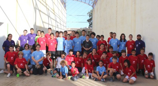 Els alumnes de pilota de la ciutat de València disfruten en Sueca