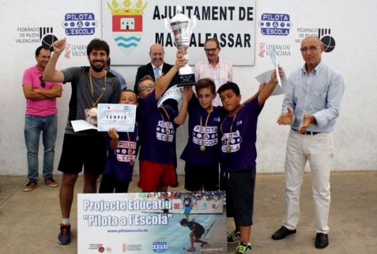 El CEIP Carles Selma de Castelló es proclama campió masculí en Pilota a l'escola