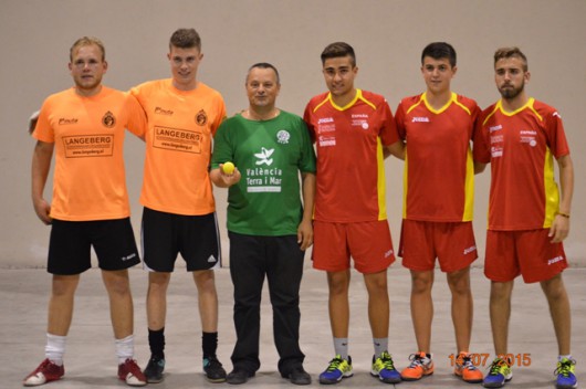 Primera jornada molt positiva del Campionat Europeu de pilota a mà per a joves