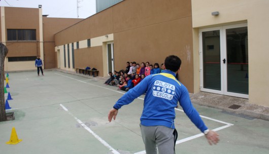 Alacant i Castelló comencen Pilota a l'escola