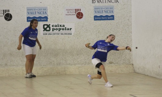 Myriam y Amparo contra Ana y Aida final del sub-23 de raspall