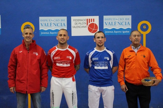 Adrián de Museros, Peluco de València i Pedro de Villalpardo campions del quatre i mig de frontó