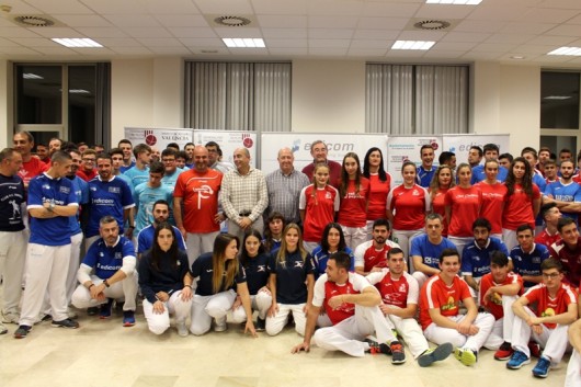 Ple absolut en la presentació de les finals del Campionat Interpobles-Edicom de Galotxa
