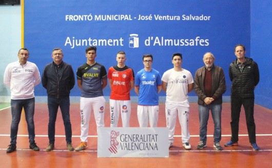 La escuela de El Puig gana el último oro de frontón individual en Almussafes 
