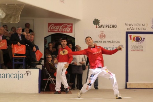 Álvaro gana la primera partida de la final del “Circuit Bancaixa”